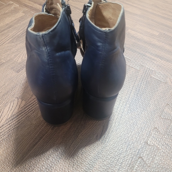 Miz Mooz Leather Heeled Sandals Brennan Midnight Shoes Sz 41  US 9.5-10 - Picture 7 of 9